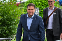 Ján Hrčka uviedol, že mu hlas malo dať 12 260 voličov, čo predstavuje zisk 78,58 percenta platných hlasov pri účasti viac ako 16 percent. FOTO: TASR/Pavol Zachar