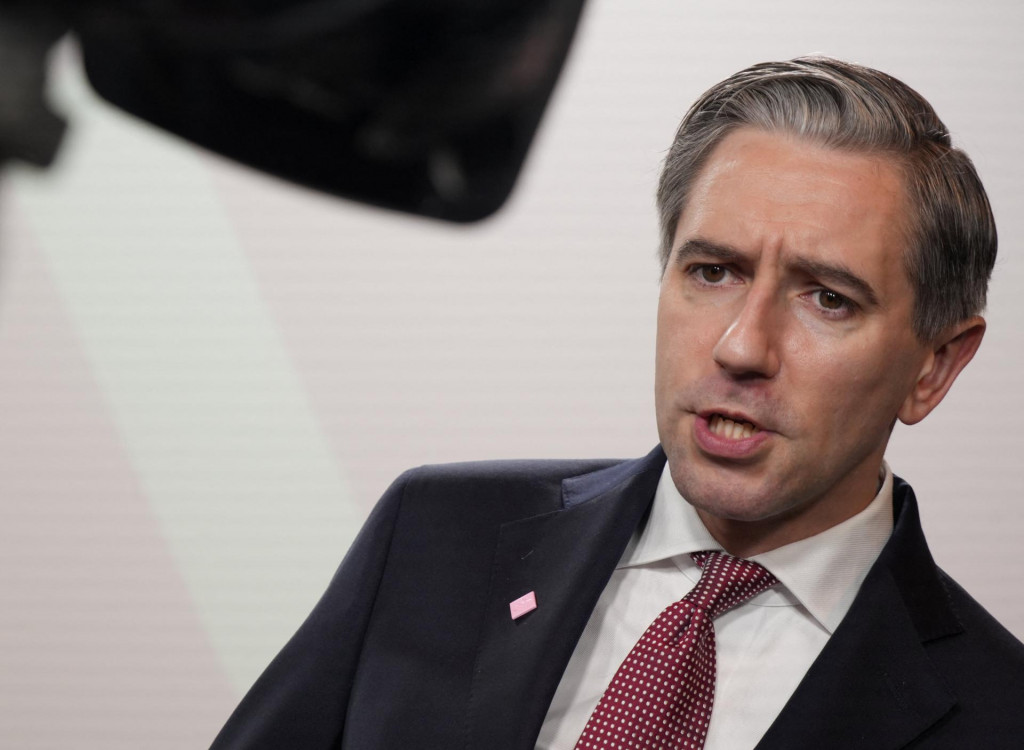 Írska polícia vyšetruje vyhrážky bombovým útokom proti ministrovi zahraničných vecí a podpredsedovi vlády Simonovi Harrisovi a členom jeho rodiny. FOTO: Reuters