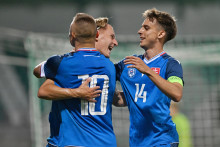 Hráči Slovenska Nino Marcelli, Miroslav Sovič a Mário Sauer. FOTO: TASR/Lukáš Grinaj