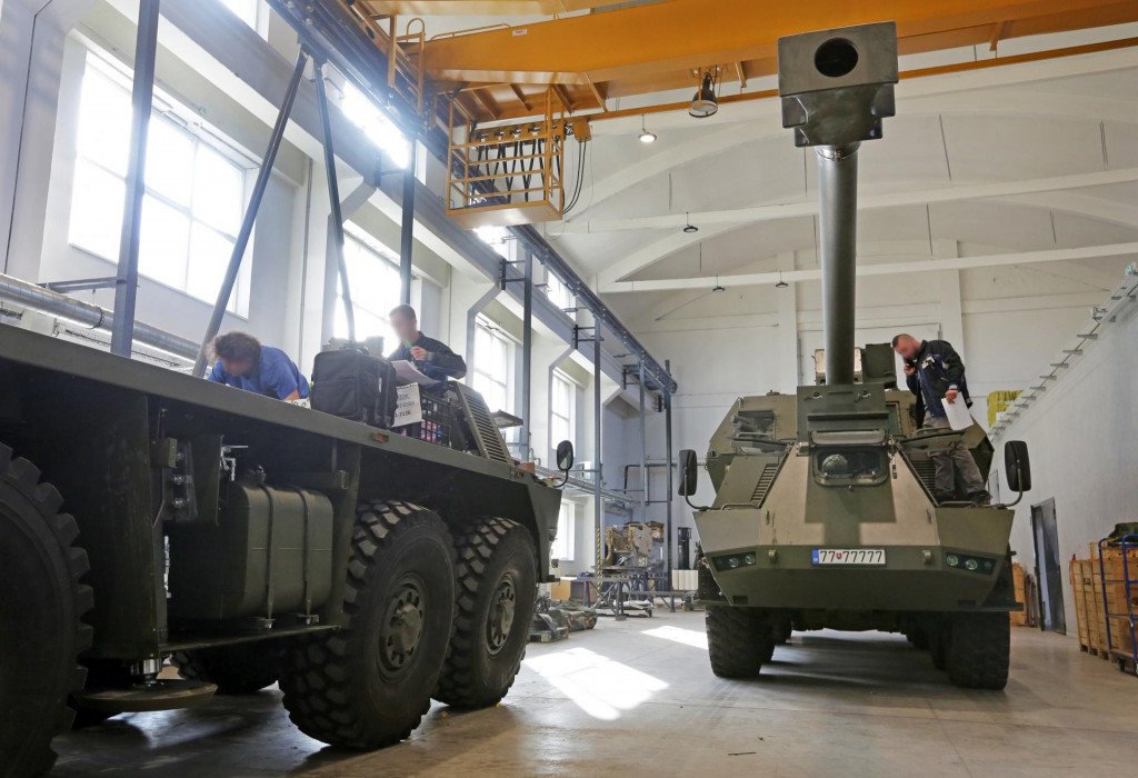 155mm samohybná kanónová húfnica Zuzana 2 FOTO: Peter Mayer