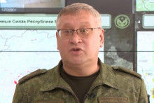 Náčelník generálneho štábu bieloruskej armády Pavol Muravejka uviedol, že protivzdušná obrana zničila časť dronov, ktoré v noci prenikli do bieloruského vzdušného priestoru. FOTO: REUTERS/Belarus Defence Ministry