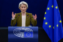 Predsedníčka Európskej komisie Ursula von der Leyenová odsúdila incident, pri ktorom podľa nej viac než desať ruských dronov narušilo poľský vzdušný priestor. FOTO: REUTERS