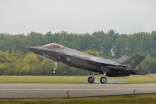 Lietadlo F-35 holandských vzdušných síl počas nasadenia v Poľsku. FOTO: Koninklijke Luchtmacht