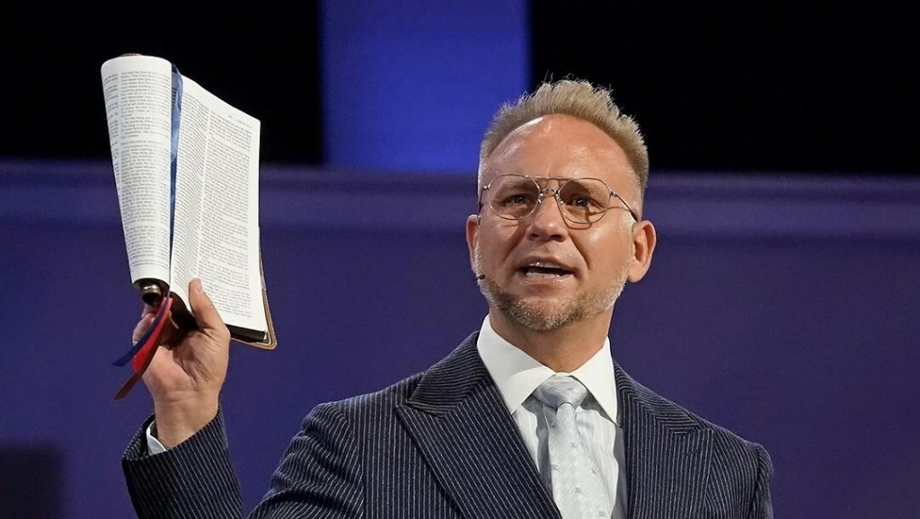 Dr Jeremiah Johnston