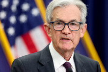 Po roku váhania prišiel moment zlacnenia dolárových úrokov. Šéf amerického Fedu Jerome Powell o tom rozhodne už v stredu 17. septembra. FOTO: REUTERS