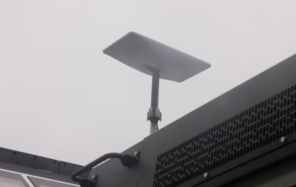 Starlink poskytuje internetové pripojenie prostredníctvom satelitov na nízkej obežnej dráhe. FOTO: REUTERS