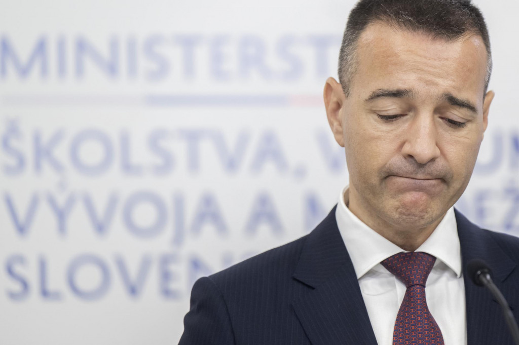 Na snímke minister školstva, výskumu, vývoja a mládeže Tomáš Drucker (Hlas-SD). FOTO TASR - Martin Baumann