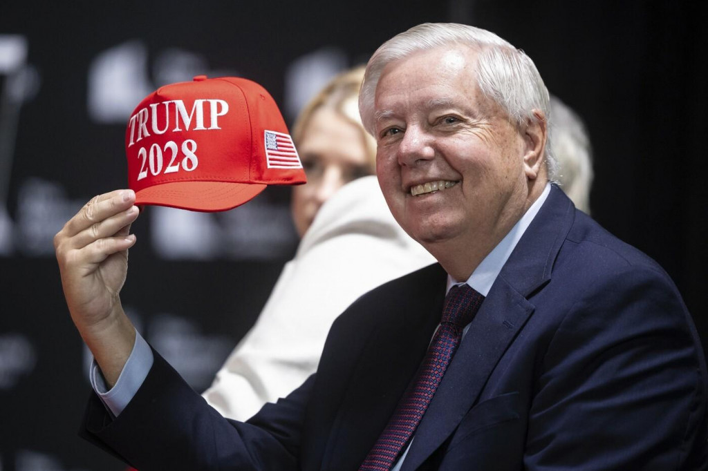 Vplyvný republikánsky senátor Lindsey Graham. FOTO: Profimedia