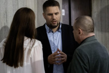 Na snímke uprostred obžalovaný Adam Puškár v kauze vraždy študenta Daniela Tupého. 

FOTO: TASR/M. Baumann