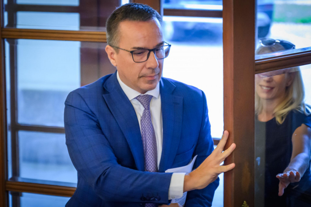 Konsolidačný balíček má zvýšiť aj príjmy Sociálnej poisťovne, ktorej predsedom dozornej rady je minister práce, sociálnych vecí a rodiny Erik Tomáš. FOTO: TASR/J. Novák