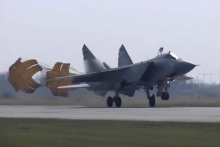 Na archívnej snímke ruská stíhačka MiG-31. FOTO: TASR/AP