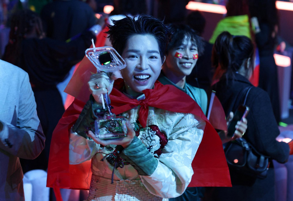 Vietnamský spevák Duc Phuc zvíťazil v hudobnej súťaži Intervízia. FOTO: REUTERS