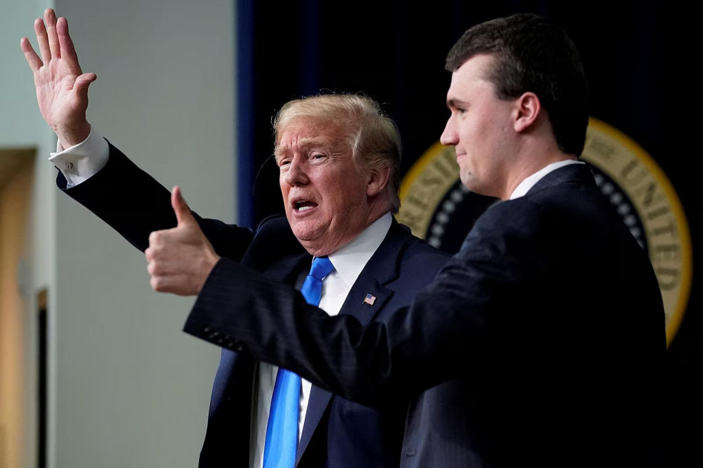 Charlie Kirk je jedn&yacute;m z najsl&aacute;vnej&scaron;&iacute;ch americk&yacute;ch konzervat&iacute;vnych aktivistov. FOTO: Reuters