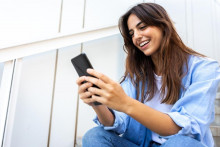 Mladí prechádzajú na „AI ako filter reality“.