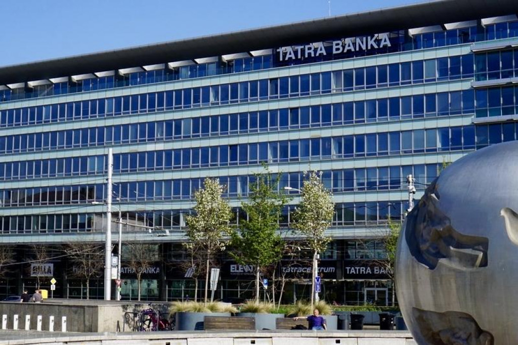 V poslednom období znížili úroky tri finančné domy, medzi nimi aj Tatra banka.