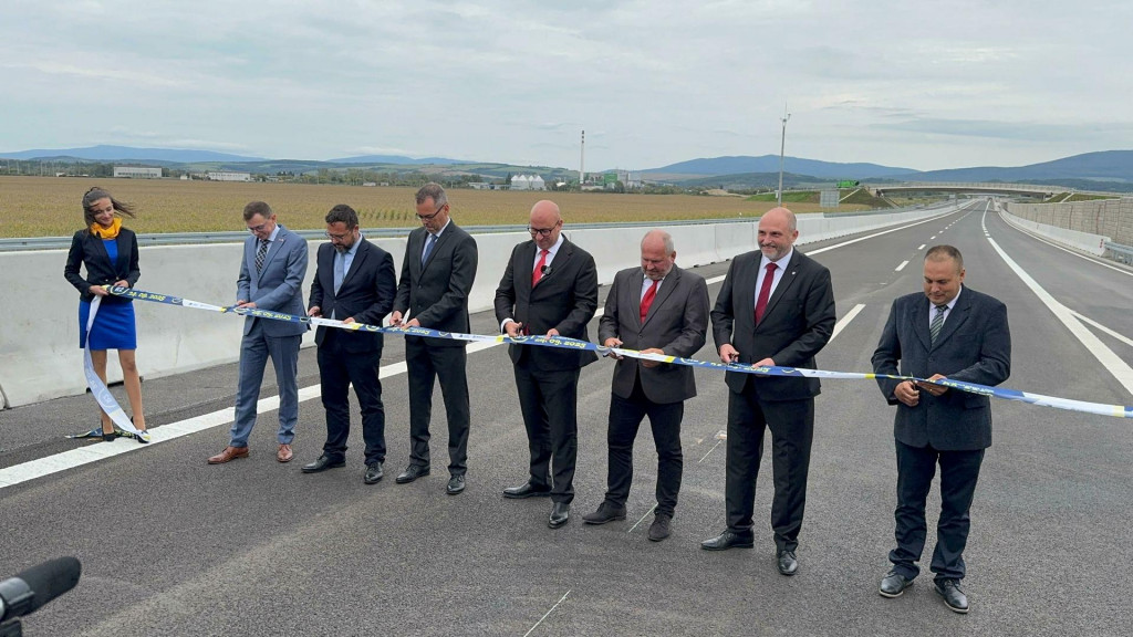Na otváraní nového úseku sa premiér nakoniec nezúčastnil. FOTO: ministerstvo dopravy