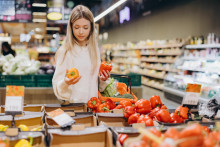 Mnohí Slováci riešia svoje nákupy v okolitých krajinách FOTO: Shutterstock