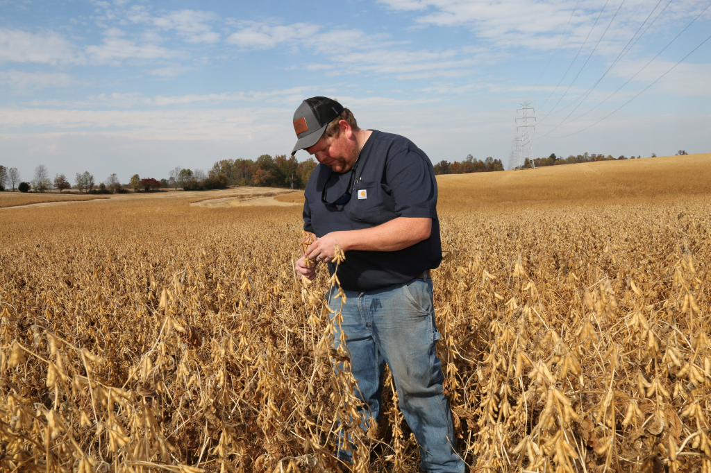 Hlavný čínsky obchodný vyjednávač Li Čcheng-kang sa v pondelok stretol s politickými a podnikateľskými lídrami z oblasti amerického Stredozápadu, centra pestovania sóje v USA. FOTO: REUTERS