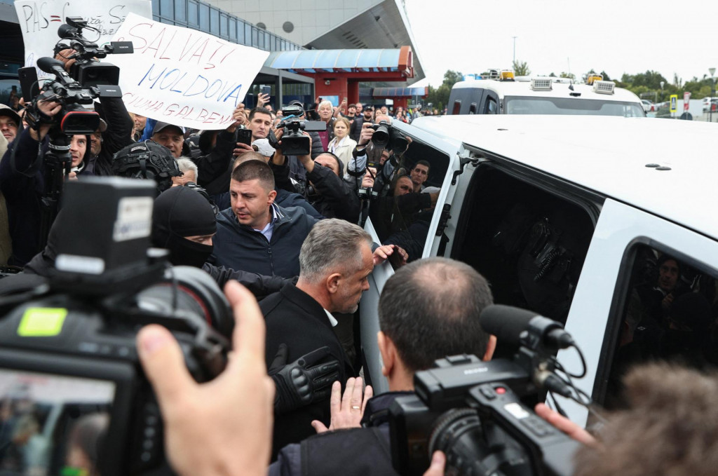 Moldavský oligarcha na úteku Vladimir Plahotniuc, hľadaný v prípade podvodu v objeme miliardy dolárov, pricestoval do Moldavska. FOTO: Reuters