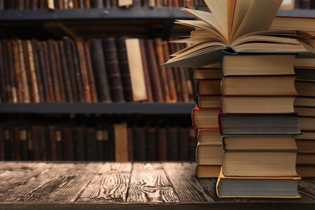 Pamätáte si ešte poznatky z literatúry?