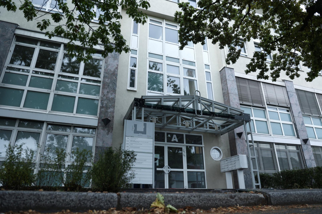 Väčšinu priestorov tak musí AfD uvoľniť do 30. septembra 2026, zostávajúce priestory najneskôr do 31. decembra 2026. FOTO: REUTERS