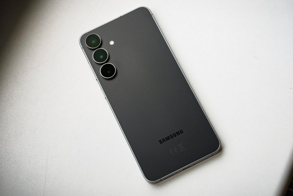 Samsung Galaxy S25 FE