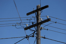 Elektrina sa tak počas sledovaného týždňa obchodovala prakticky na stabilnej úrovni. FOTO: REUTERS