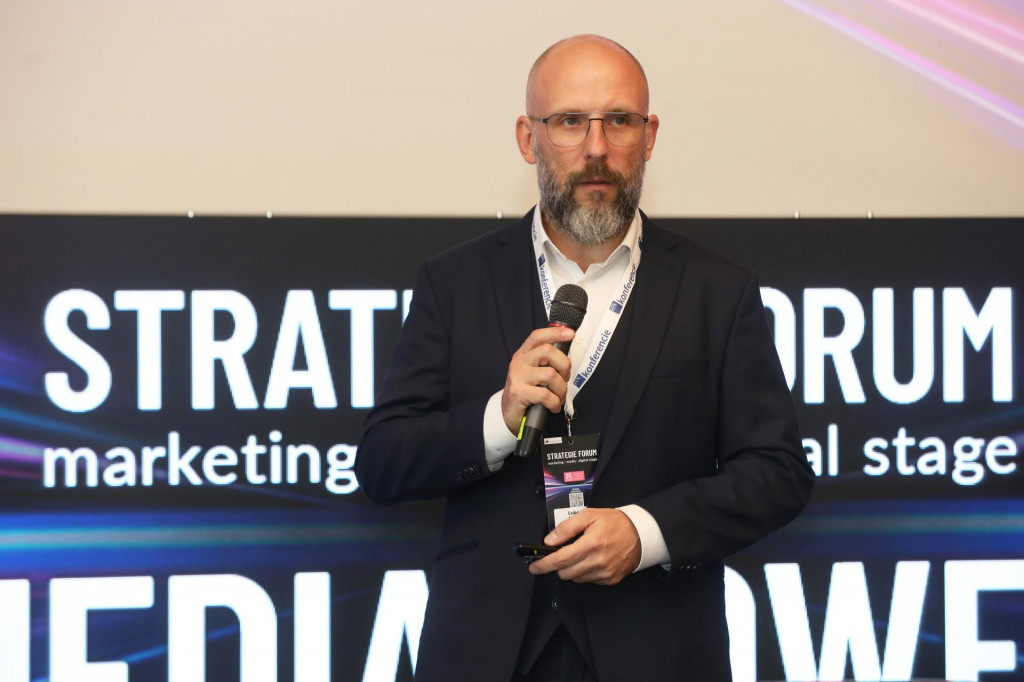 Ľubomír Šimášek, Stratégie Fórum