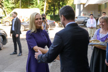 Na snímke vľavo podpredsedníčka vlády a ministerka hospodárstva Denisa Saková.

FOTO: TASR/H. Mišovič