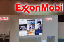 Viac než polovica miest by mala byť podľa agentúry Bloomberg zrušená v Európe. FOTO: REUTERS