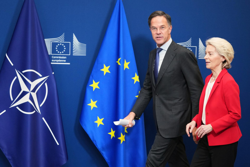 Predsedníčka Európskej komisie Ursula von der Leyenová a generálny tajomník NATO Mark Rutte. FOTO: TASR/AP