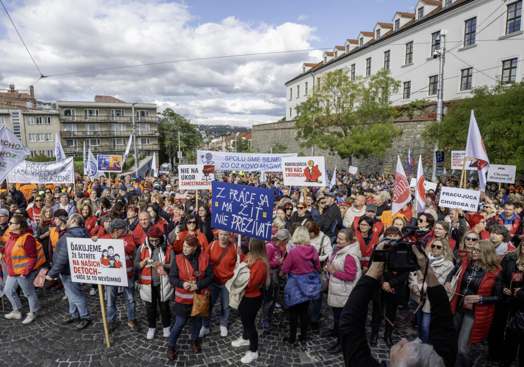 Protest odborárov v Bratislave. FOTO: TASR/Martin Baumann