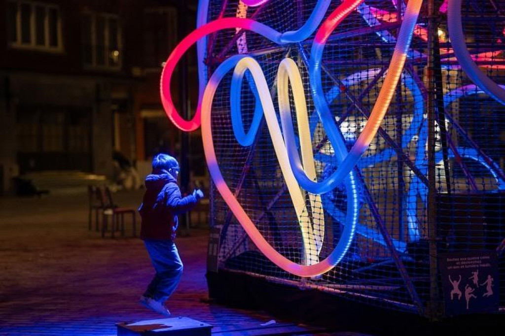 Biela noc v Bratislave - Superbe ╲ BON REBOND