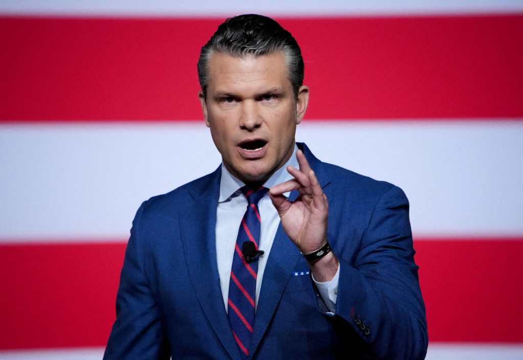 Na snímke americký minister obrany Pete Hegseth. FOTO: REUTERS