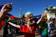 Pochod hrdosti Pécs Pride. FOTO: Reuters