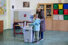 Účasť na víkendových voľbách do českej Poslaneckej snemovne dosiahla takmer 69 percent. FOTO: TASR/B. Vizváryová