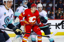 Útočník Calgary Flames Samuel Honzek. FOTO: Reuters