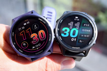 Na snímke sprava hodinky Garmin Forerunner 970 a Forerunner 570.