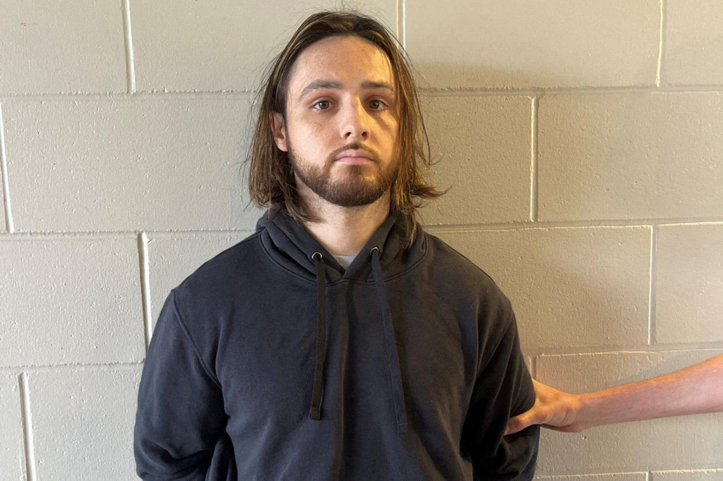 29-ročný Jonathan Rinderknecht po zatknutí na základe obvinenia z úmyselného založenia požiaru Pacific Palisades v Los Angeles. FOTO: Reuters