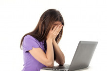 Trend zo sociálnych sietí preniká aj do pracovného prostredia.