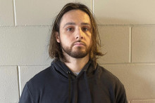 Jonathan Rinderknecht, obvinený zo založenia malého požiaru, ktorý na Nový rok tlel pod zemou. FOTO: TASR/AP