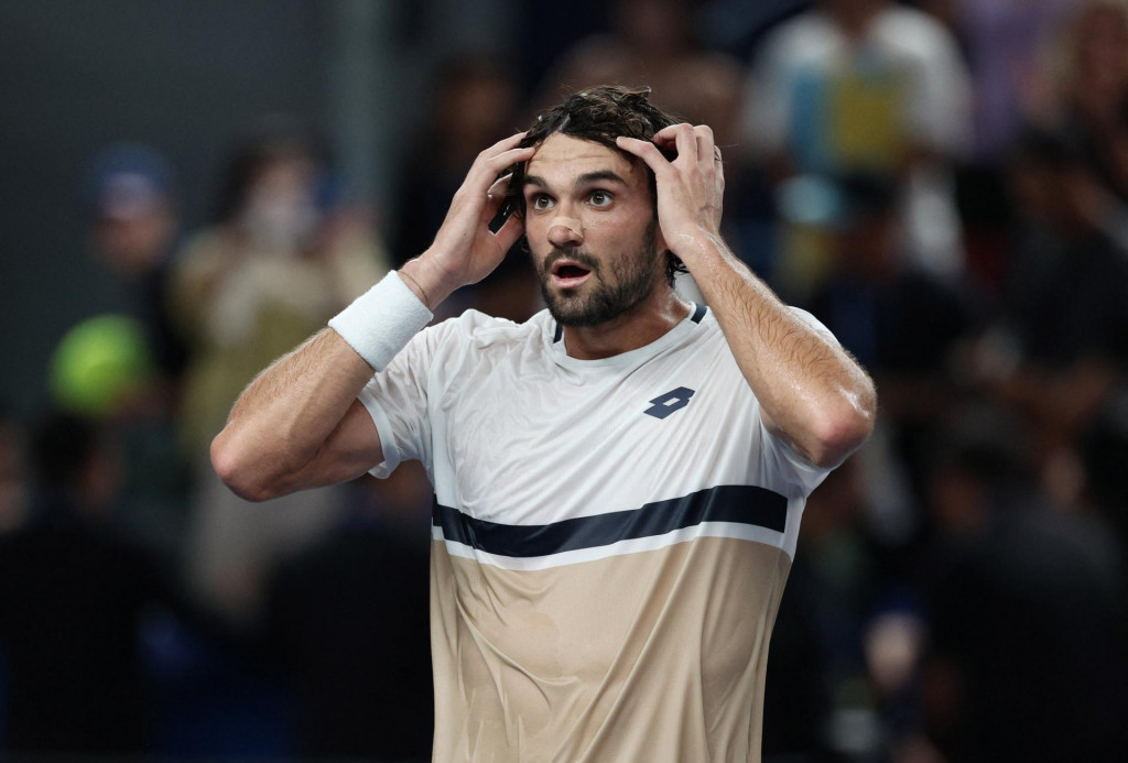 Tennis - ATP Masters 1000 - Shanghai Masters - Qizhong Forest Sports City Arena, Shanghai, China - October 11, 2025 Monaco‘s Valentin Vacherot celebrates winning his semi final match against Serbia‘s Novak Djokovic REUTERS/Go Nakamura FOTO: Go Nakamura