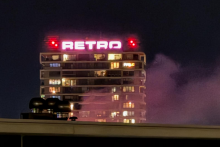 Požiar v byte pri bratislavskom nákupnom centre Retro. FOTO: Hasičský a záchranný zbor