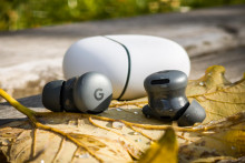 Google Pixel Buds 2a