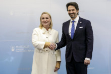 Podpredseda vlády a minister obrany SR Robert Kaliňák a ministerka obrany ČR Jana Černochová. FOTO: TASR/Dano Veselský