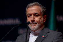 Iránsky minister zahraničných vecí Abbás Arákčí. FOTO: Reuters