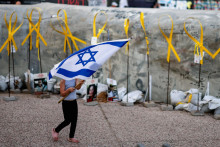 S odovzdaním ďalších štyroch tiel rukojemníkov by mal Hamas začať v utorok okolo 22.00 h miestneho času. FOTO: REUTERS