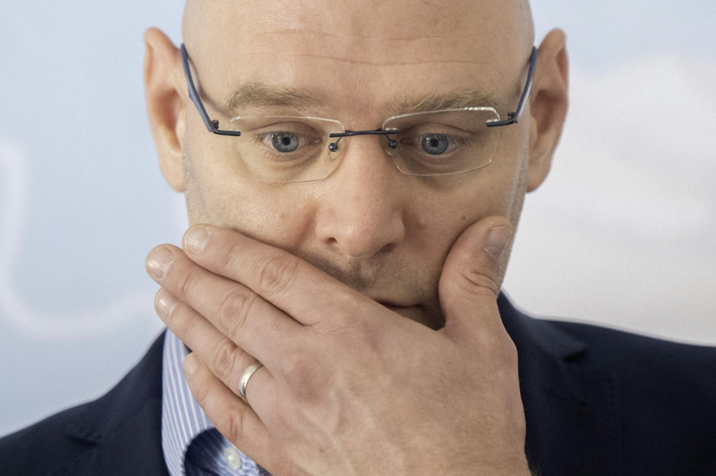 Na snímke člen Slovenskej asociácie akvaparkov, kúpalísk a plavární a riaditeľ STaRZ Ladislav Križan počas tlačovej konferencie na tému Ekonomická situácia akvaparkov, kúpalísk a plavární. FOTO: TASR/Martin Baumann