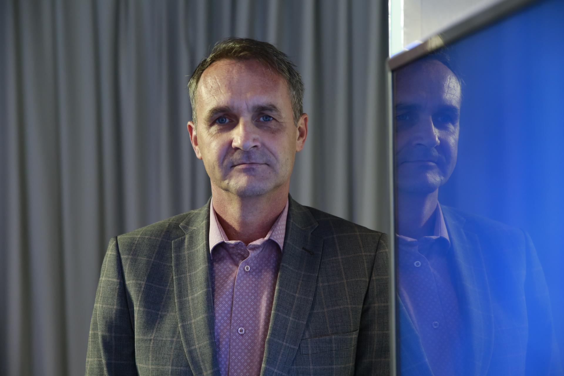 Expert na železnice pre HN: Na polovici tratí máme zariadenia, ktoré sú často z doby Františka Jozefa