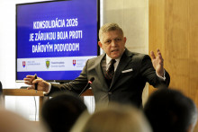 Na snímke predseda vlády SR Robert Fico počas odbornej konferencie ”Konsolidácia 2026 je zárukou boja proti daňovým podvodom”. FOTO:TASR/D. Veselský